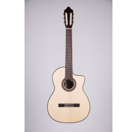 Duke Student F classical guitar