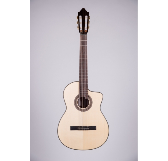 Duke Konzert C Cut classical guitar