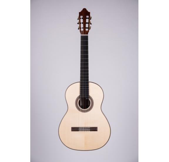 Duke Meister ST classical guitar